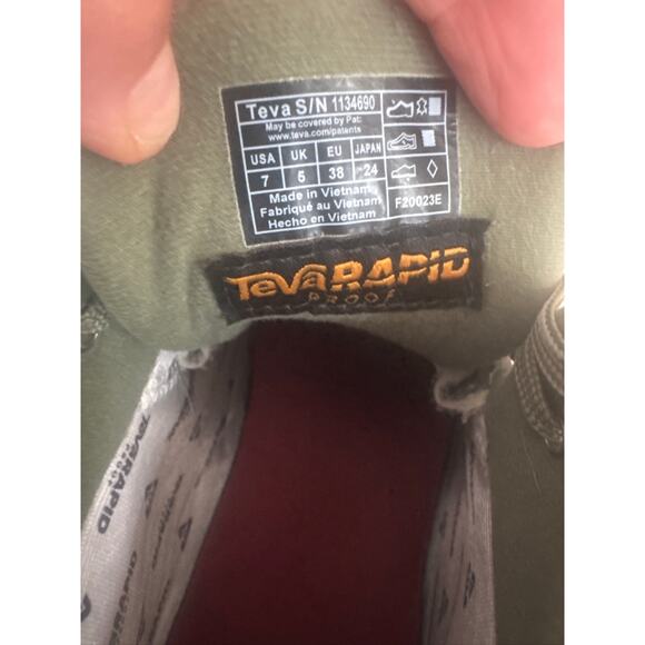 Teva ReEmber Commuter Waterproof Quilted Ankle Boots - Size 7 - Picture 6 of 7